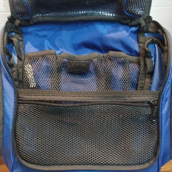 UNISEX L.L. Bean 2 Piece  Blue Travel Toiletry Bag with Hanging Hook...New witho - Picture 4 of 10